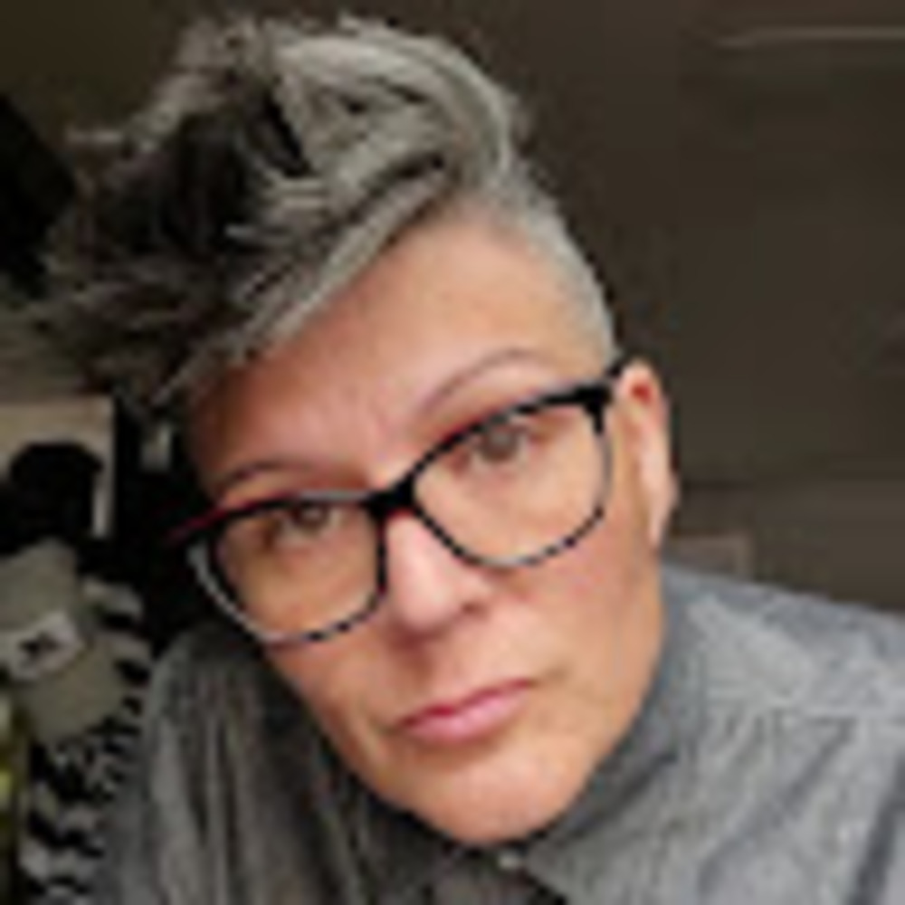 Meet your Posher, Yadira